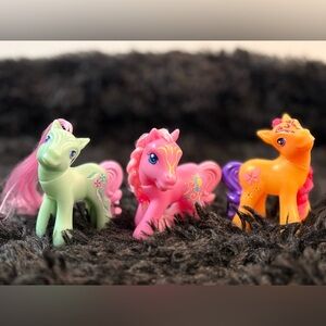 Hasbro Pony Lot 2008 Pink Green Orange Set of 3 Colorful Ponies with Designs